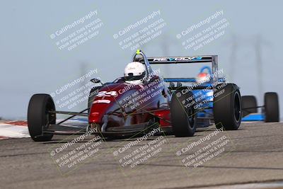 media/Oct-26-2025-CalClub SCCA (Sun) [[8ce1e69566]]/Group 3/Grapevine/